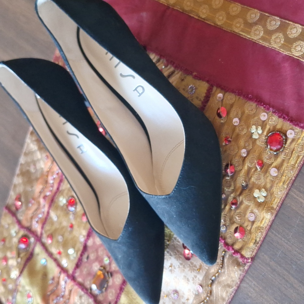 Unisa Black Microsuede Heels